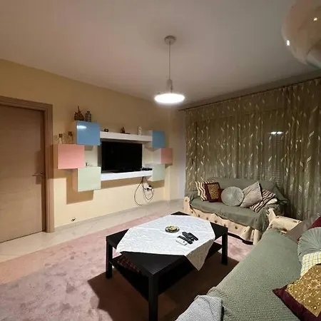 Piero In Apartamento Tirana