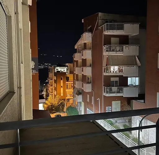 Piero In Apartamento Tirana